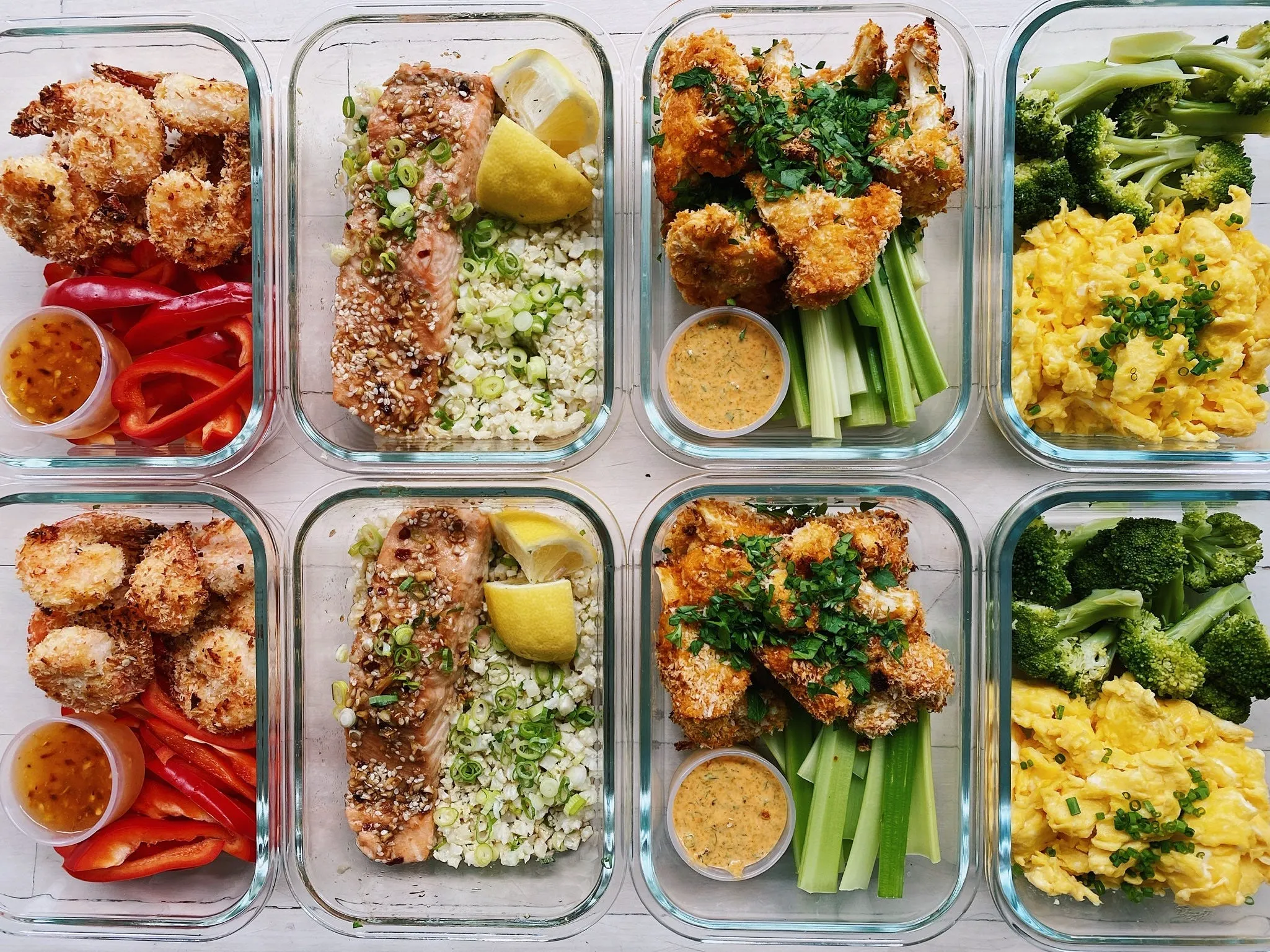 Light wraps and minimal cold ingredients on a tray
